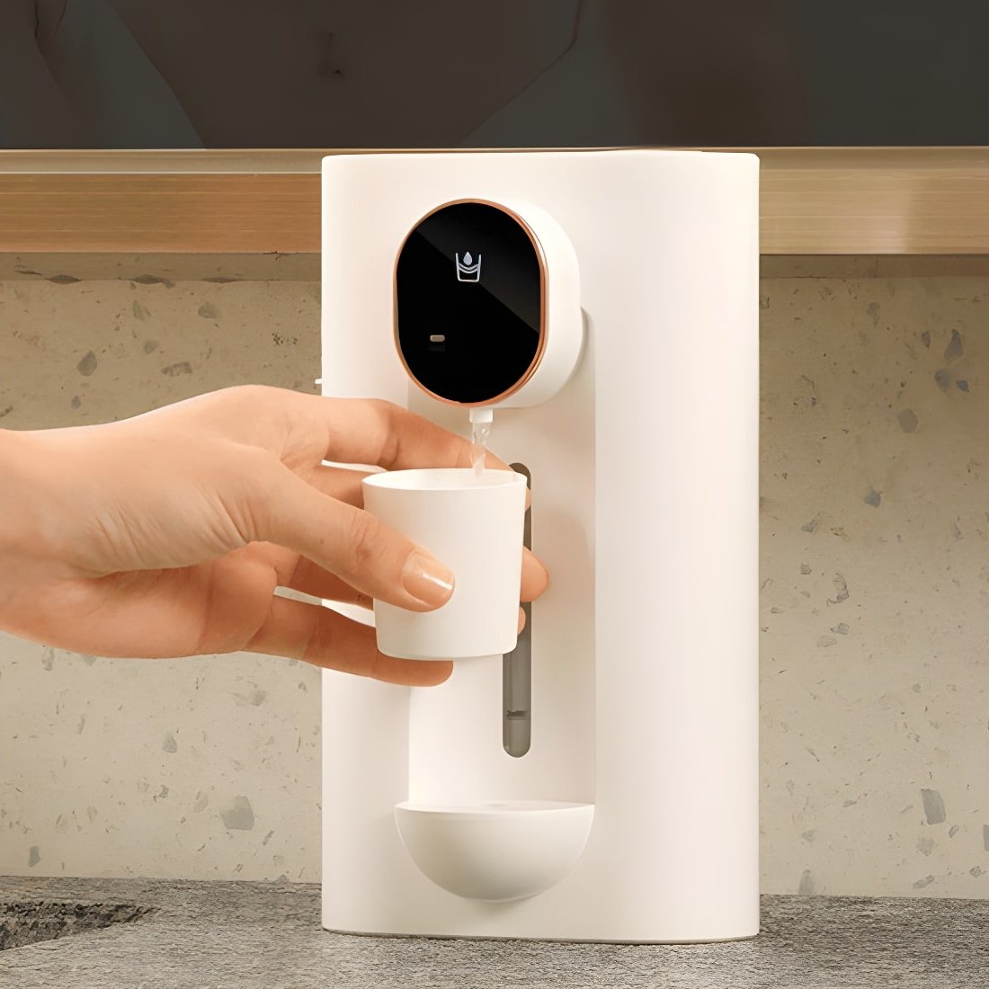 MintWave Automatic Mouthwash Dispenser – A modern bathroom accessory designed to improve health by delivering precise servings of mouthwash. This rechargeable, touchless dispenser helps combat bad breath with its easy-to-use dispensing nozzle and magnetic cups. Featuring a sleek design and a transparent bar to show remaining mouthwash, it offers a mess-free, convenient solution for your oral care routine.